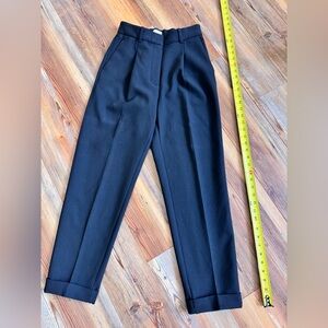 Aritzia - Wilfred, size 4, Black Pleated Trousers